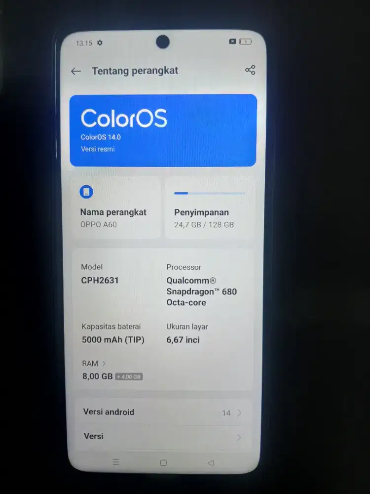 Oppo A60 8/128 + charger