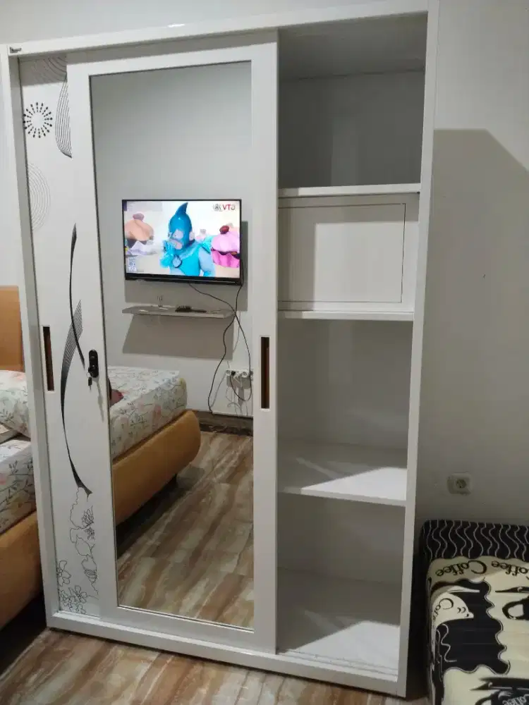 Dijual Lemari besi 2 pintu