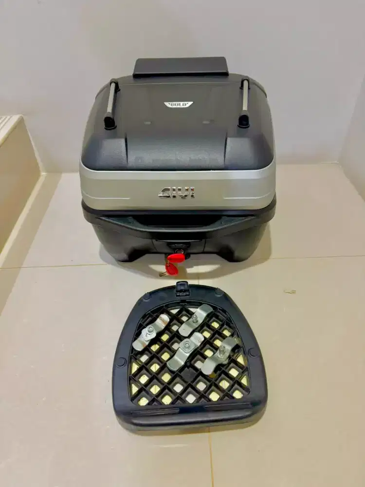 Box GIVI B32N-ADV