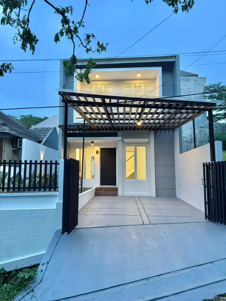 Di rumah minimalis di bukit golf tapos