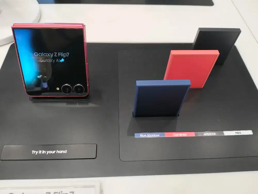 Cicilan HP Samsung Galaxy Z Flip7 bebas 1x cicilan