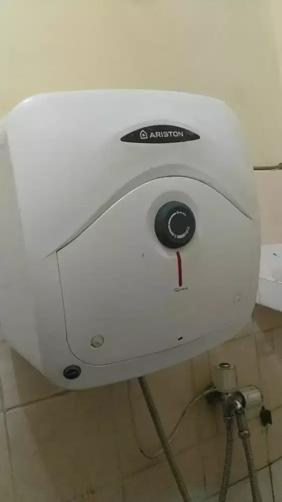 Water Heater Listrik Ariston 350w 16ltr Ok