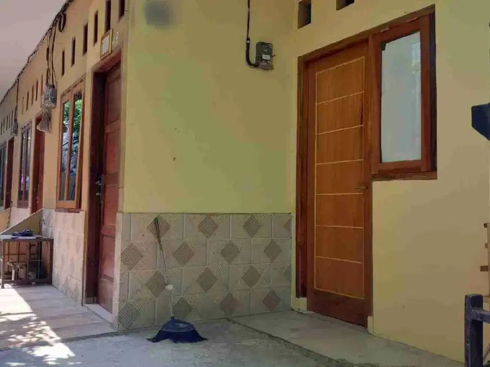 kontrakan 7 pintu di lokasi yang sangat strategis