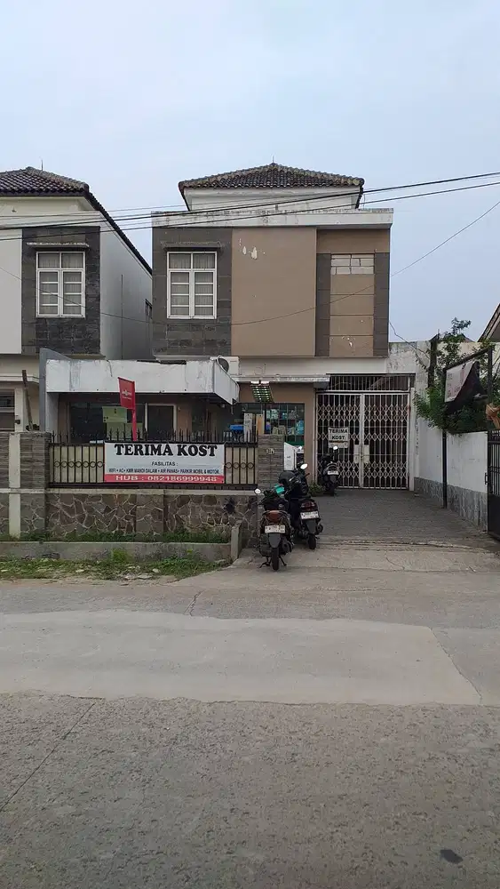 DIJUAL RUMAH TINGGAL LB 181M2, LT 290M2, SHM,