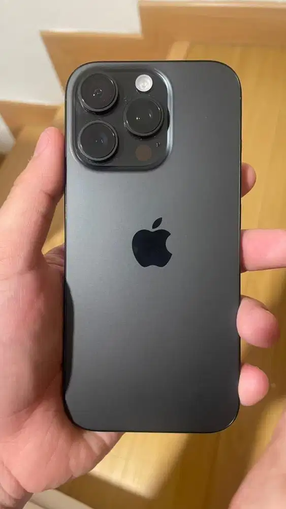 Iphone 16 Pro. 256GB Ibox