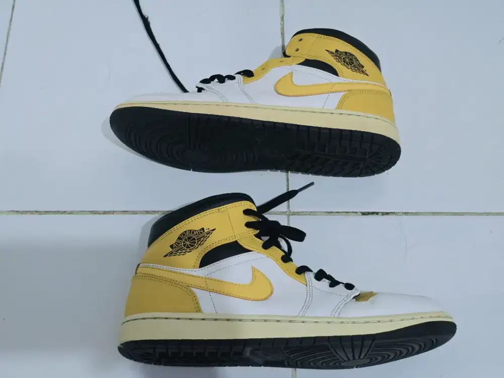 Nike Shoes Air Jordan Yellow Sepatu Original