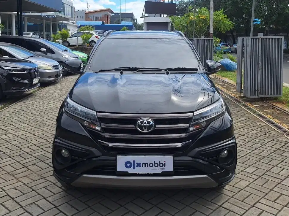 DP MURAH Toyota Rush 1.5 S GR Sport Bensin-AT 2022 Hitam CRKTB