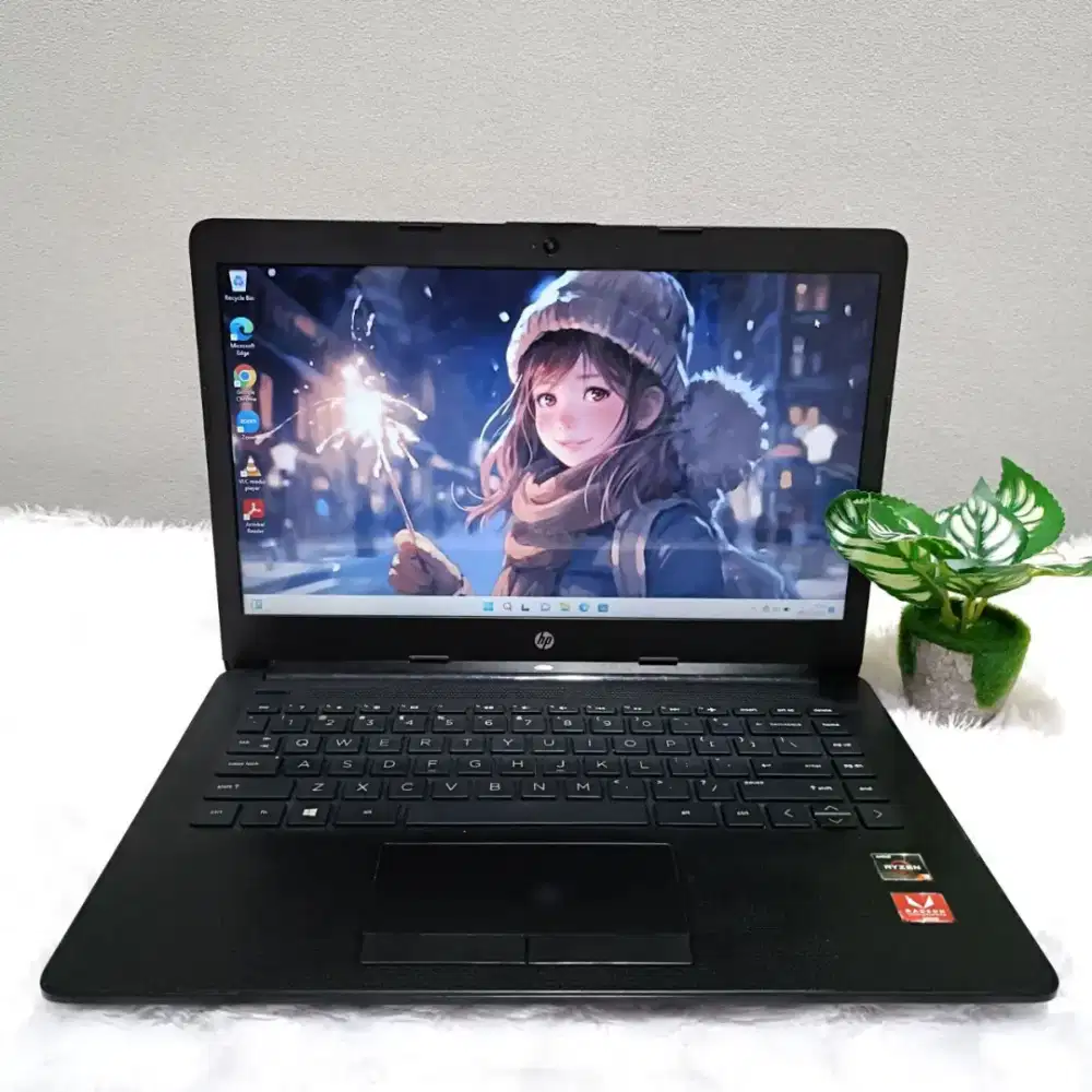 LAPTOP HP 14 CM005AU RYZEN 3 2200U RAM 8GB SSD 255GB LAYAR 14.0 HD
