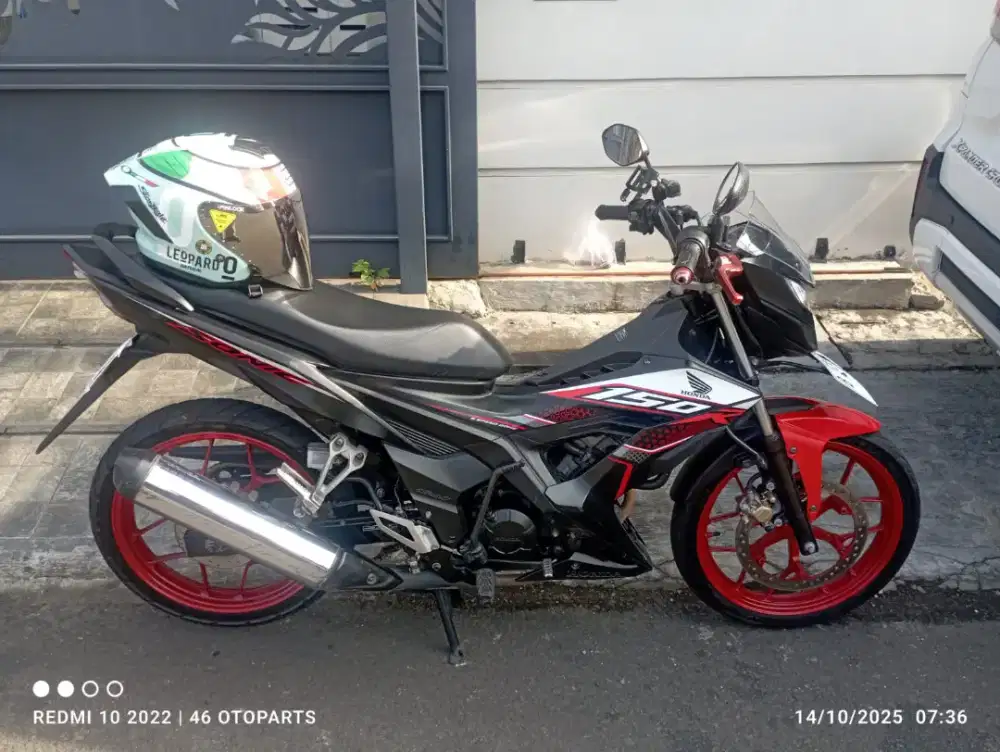 DIJUAL Sonic150 FGM-FI DOHC 6Speed Pajak baru bayar