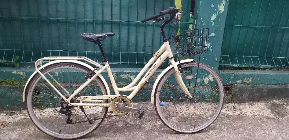 Sepeda polygon sierra lite