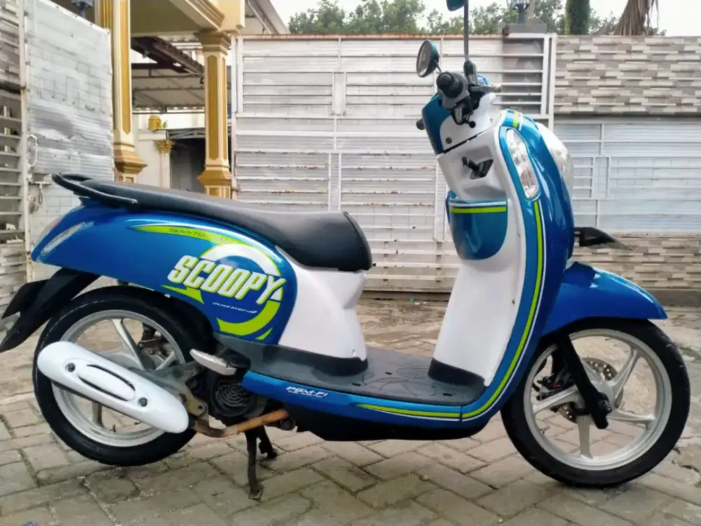 Honda scoopy FI lengkap motor sehat walafiat keterangan detail dibawah