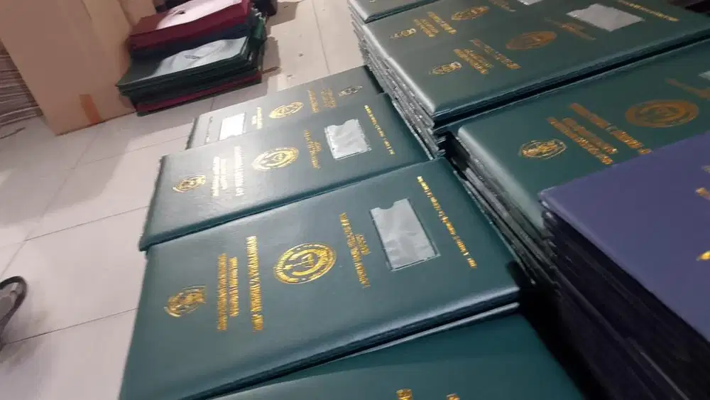 Sampul raport dan ijazah