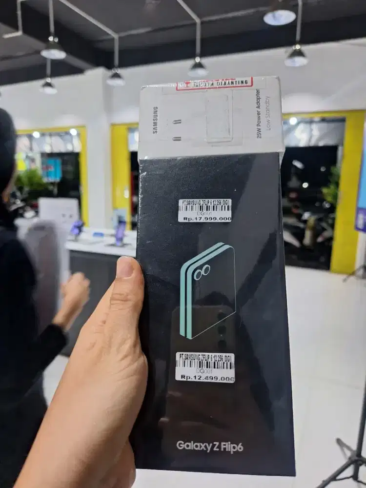 New Galaxy Flip 6 12/256