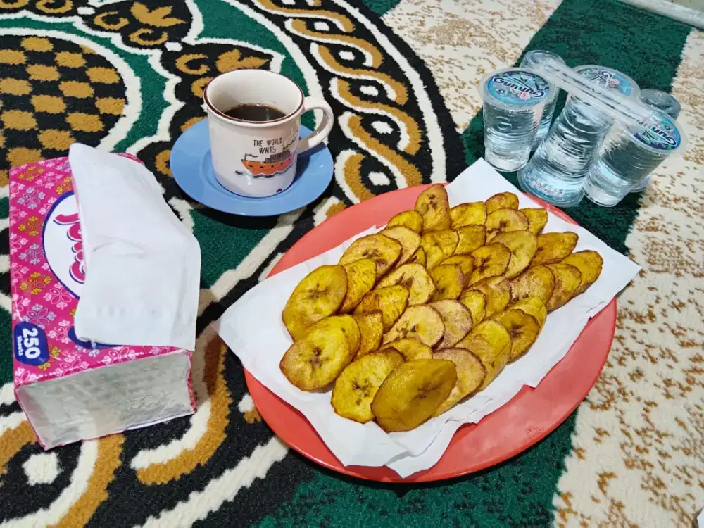 CARI PEMBANTU LAKI LAKI
