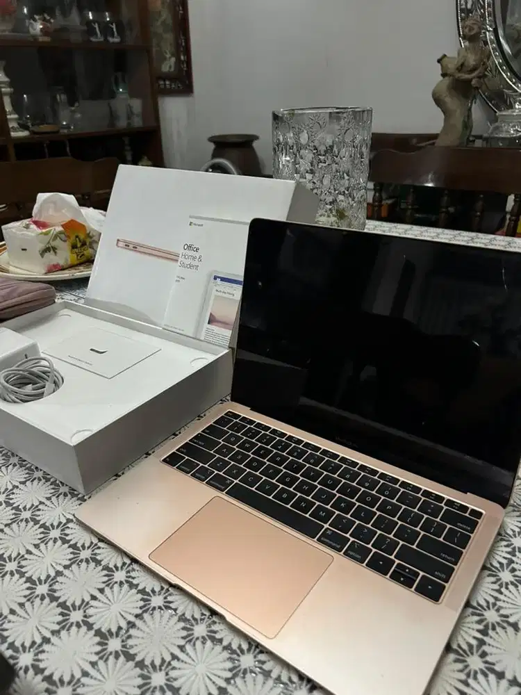 Macbook Air 13inch 2018 Core i5 8GB 128GB