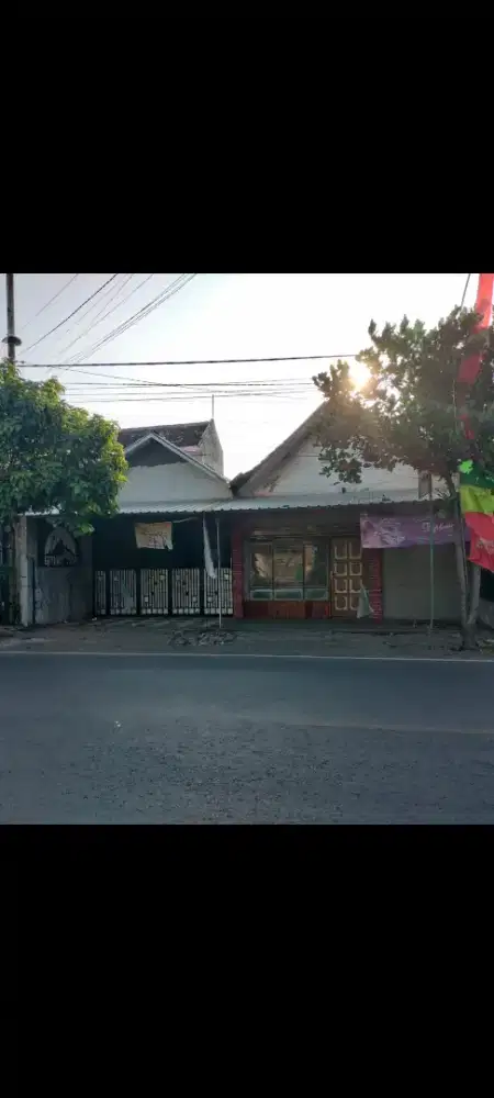 Rumah pingir jalan propinsi cocok buat usaha ruko