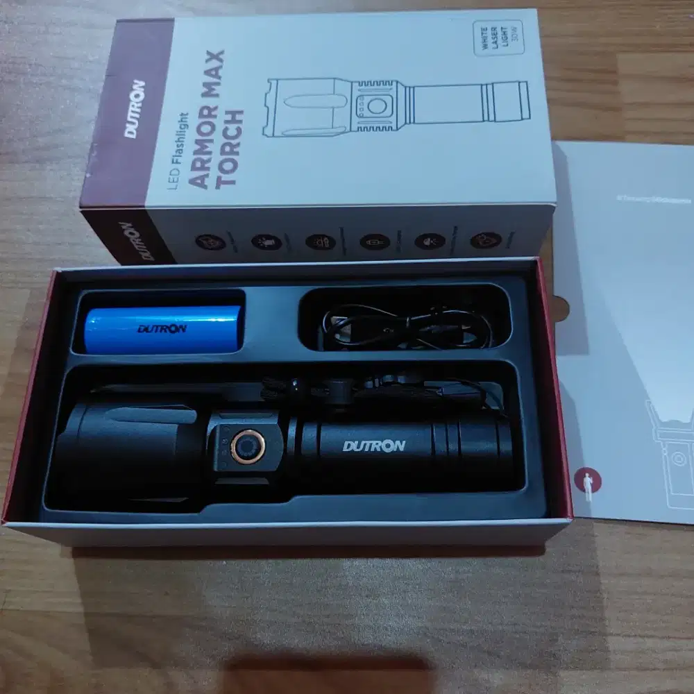 Senter led flashlight armor max torch