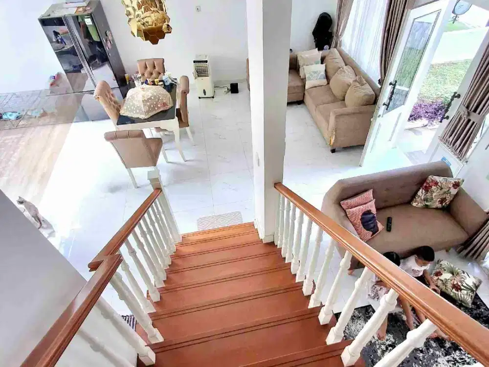 Rumah Cantik Dekat Cinere Mal