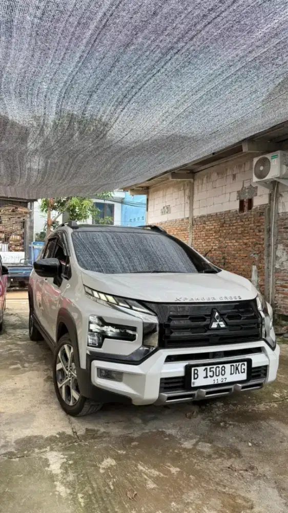 XPANDER CROSS PREMIUM 1.5 BENSIN