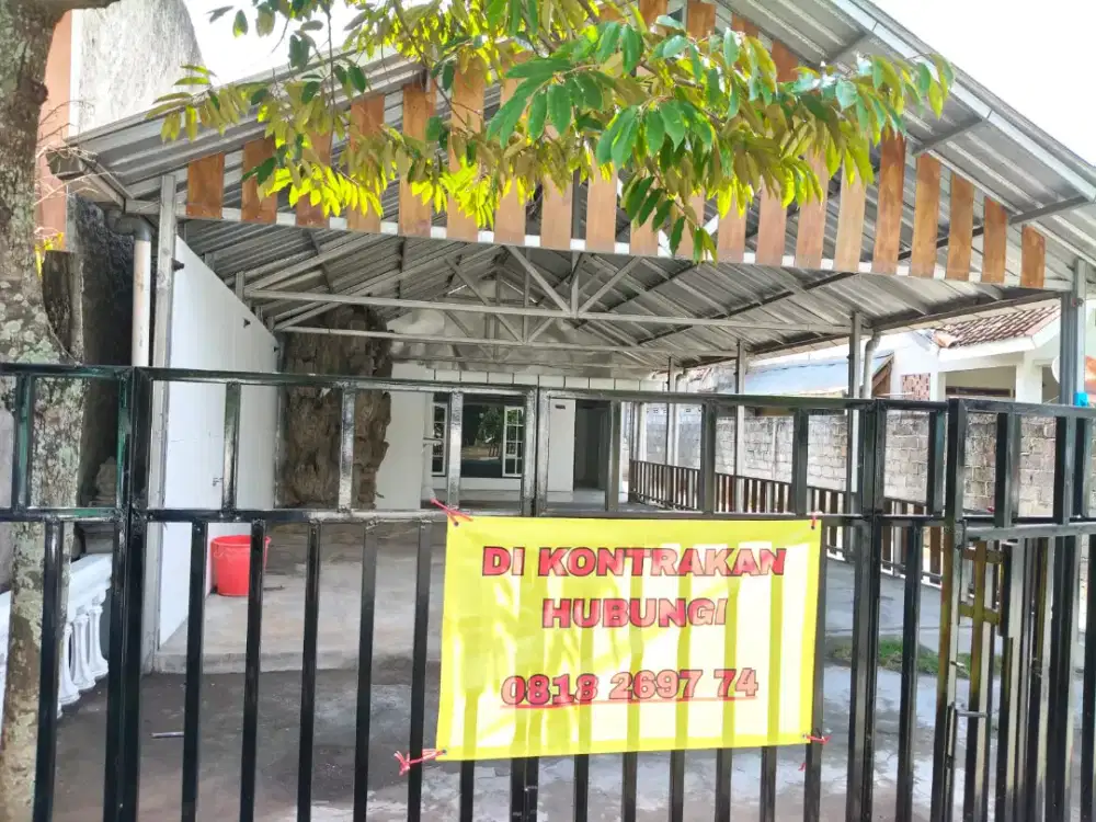 Disewakan rumah dan tempat usaha Strategis murah bisa Nego