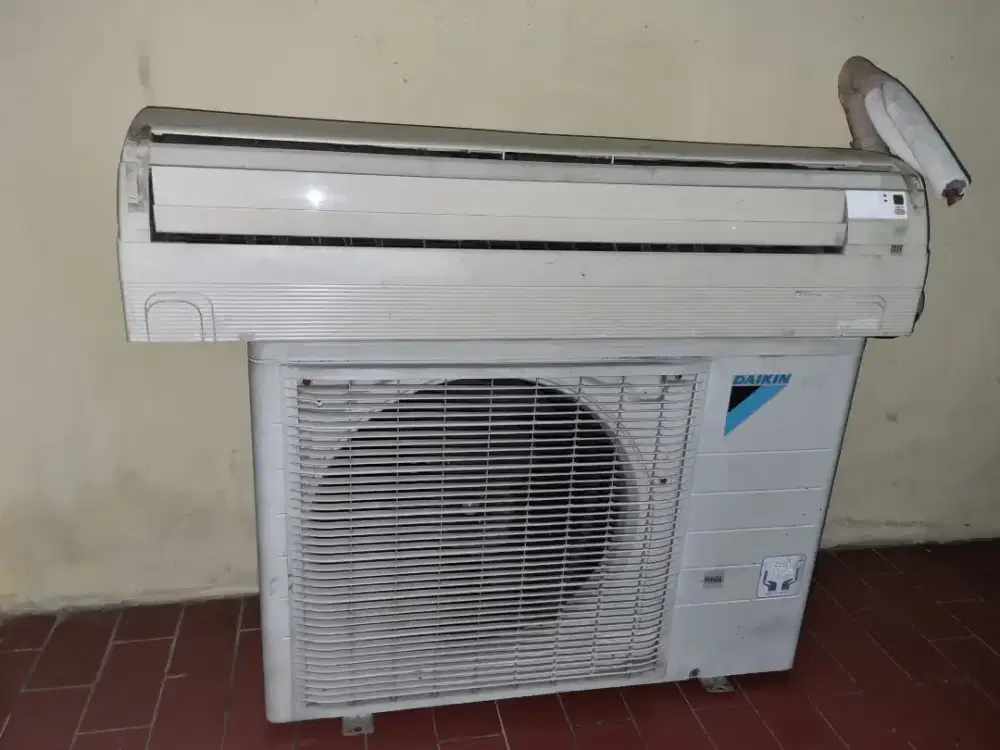 Dijual AC Daikin 2 PK