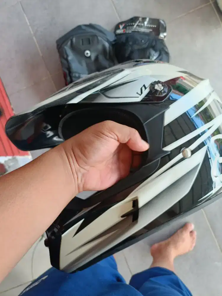 Helm Fox V1 original