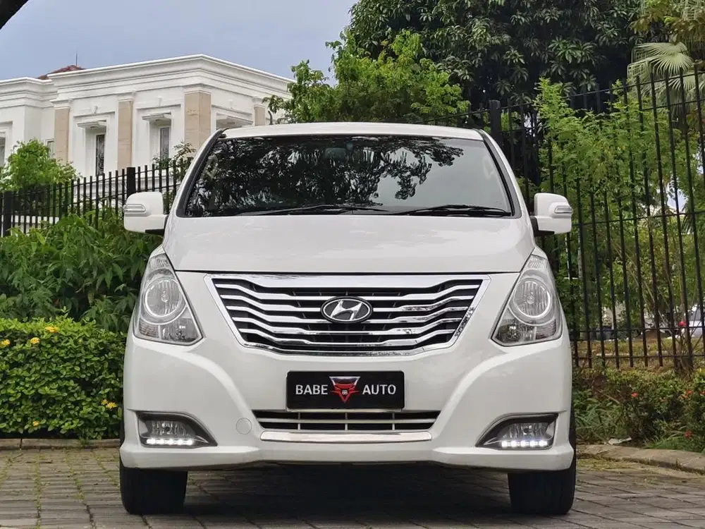Hyundai H1 2.4 Royale facelift 2015 (H-1 Royale 2015)