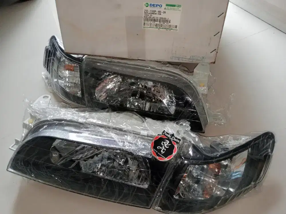 Head lamp dan Sein Great Corolla Smoke merk DEPO