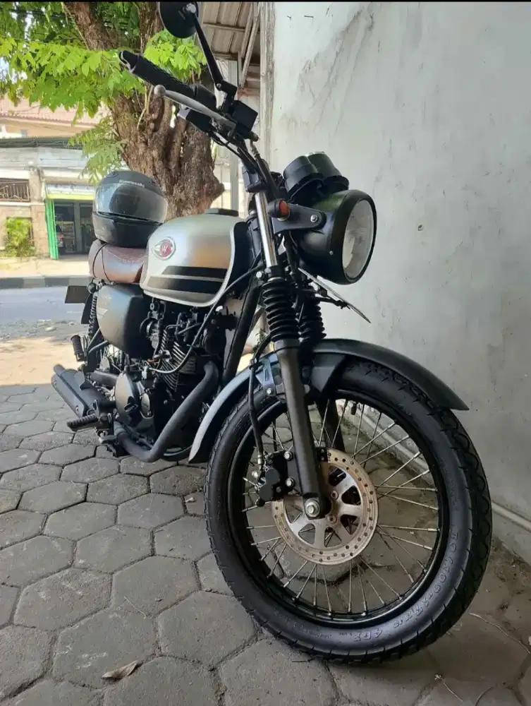 Kawasaki W 175 SE 2019 Istimewa