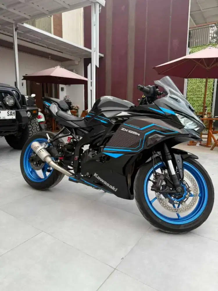SUZUKI ZX25R 2022 HEDONN
( PLAT D )