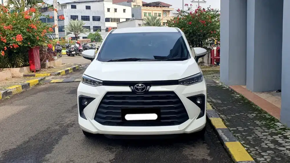 Km24rb toyota avanza e matic 2023 pakai 2024 putih
