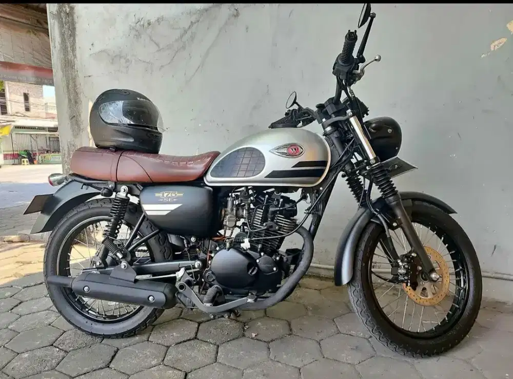 Kawasaki W 175 SE 2019