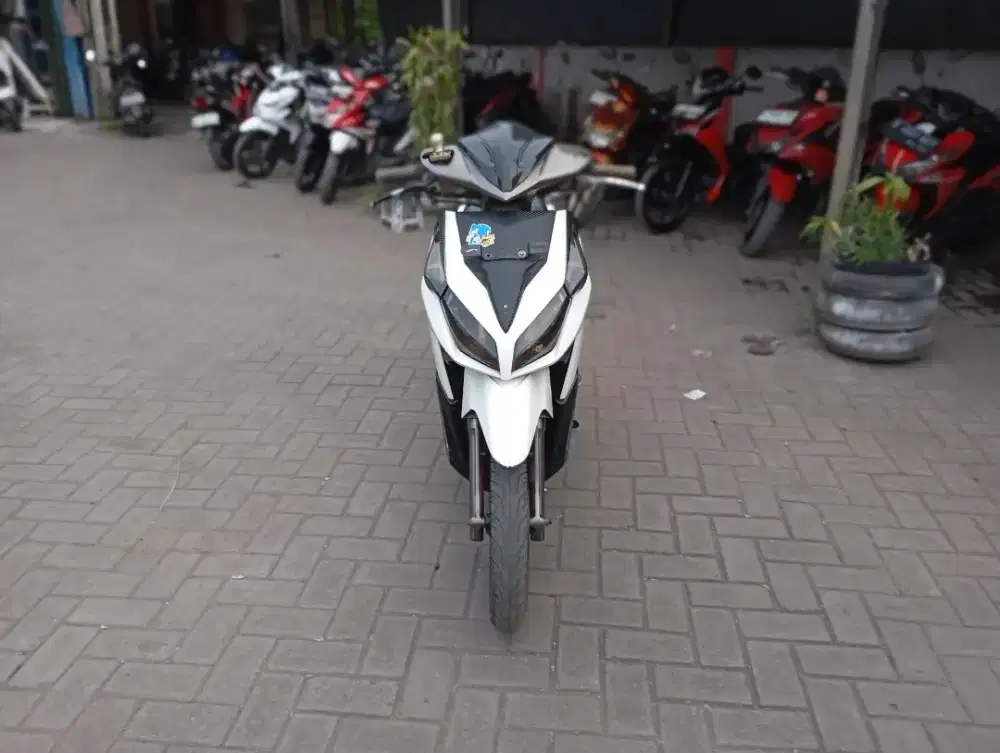Honda Vario 110 Karbu Techno Tahun 2011 Surat Komplit