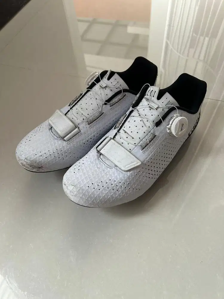 Sepatu roadbike Giro Cadet size 43