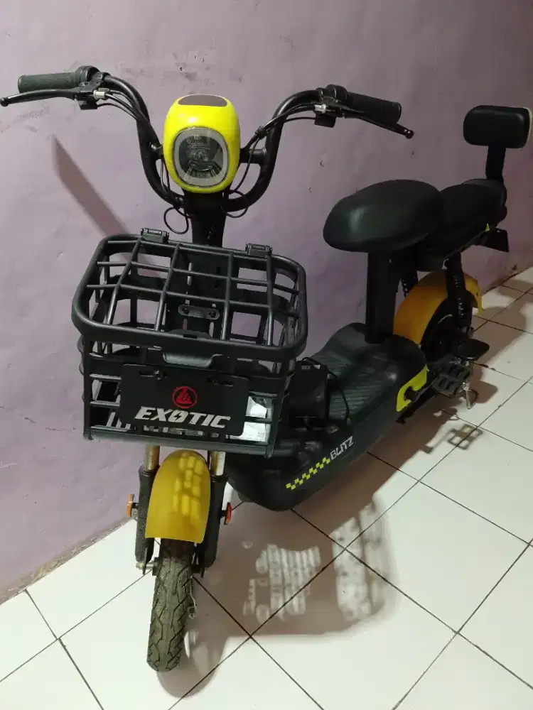 Sepeda listrik seperti baru