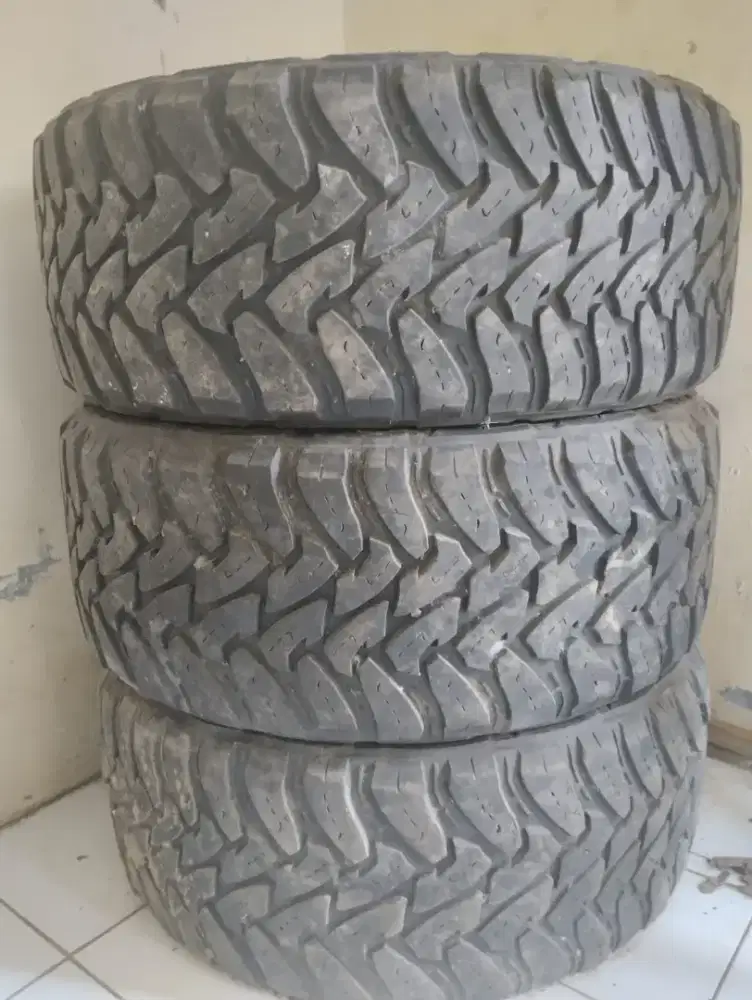 VELG SECOND MENZARI+BAN MEREK TOYO 1 SET (DEPAN&BELAKANG) SIAP PAKAI