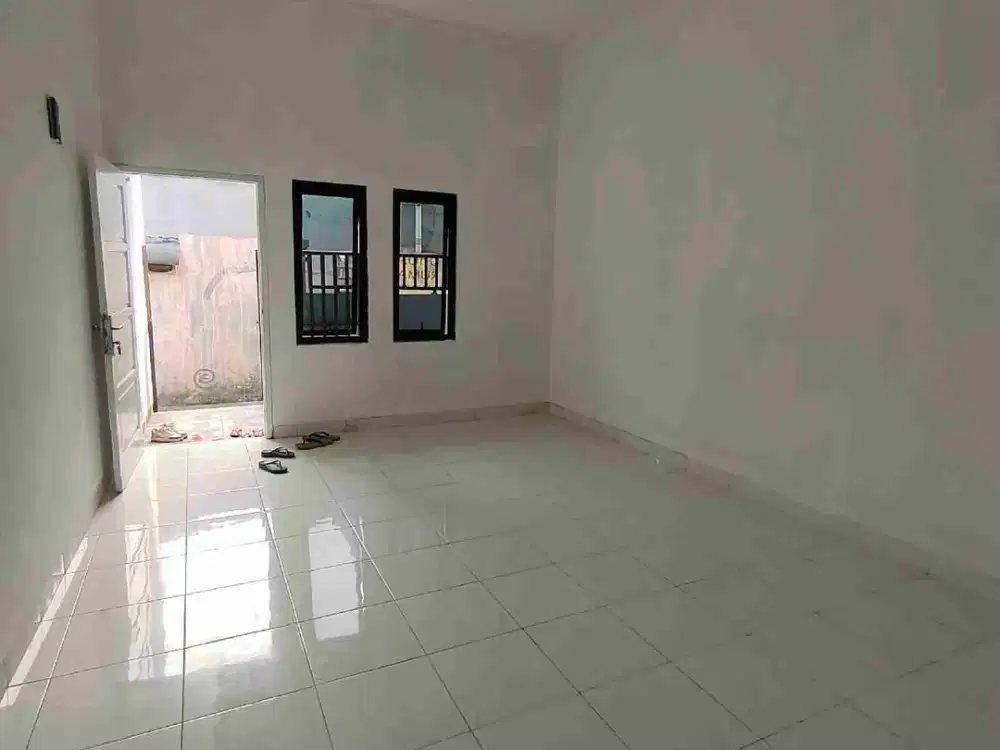 Rumah Ancol selatan 2 lantai rapi hanya 650juta-an