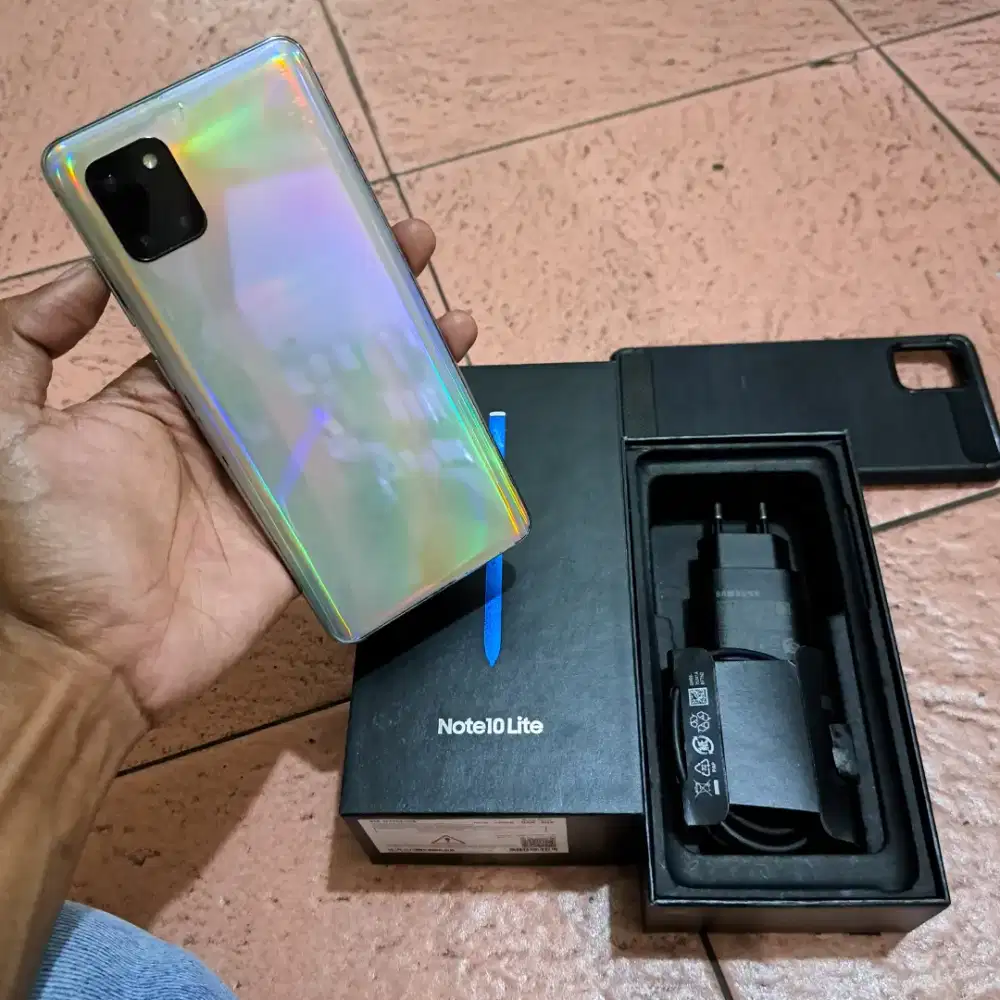 Samsung Note 10 Lite 8/128 Sein Resmi
Mulus 98%