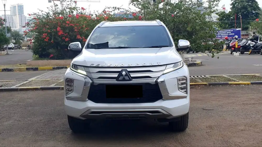 Mitsubishi Pajero Sport Dakar 2.4 Ultimate 4x4 AWD facelift 2023
