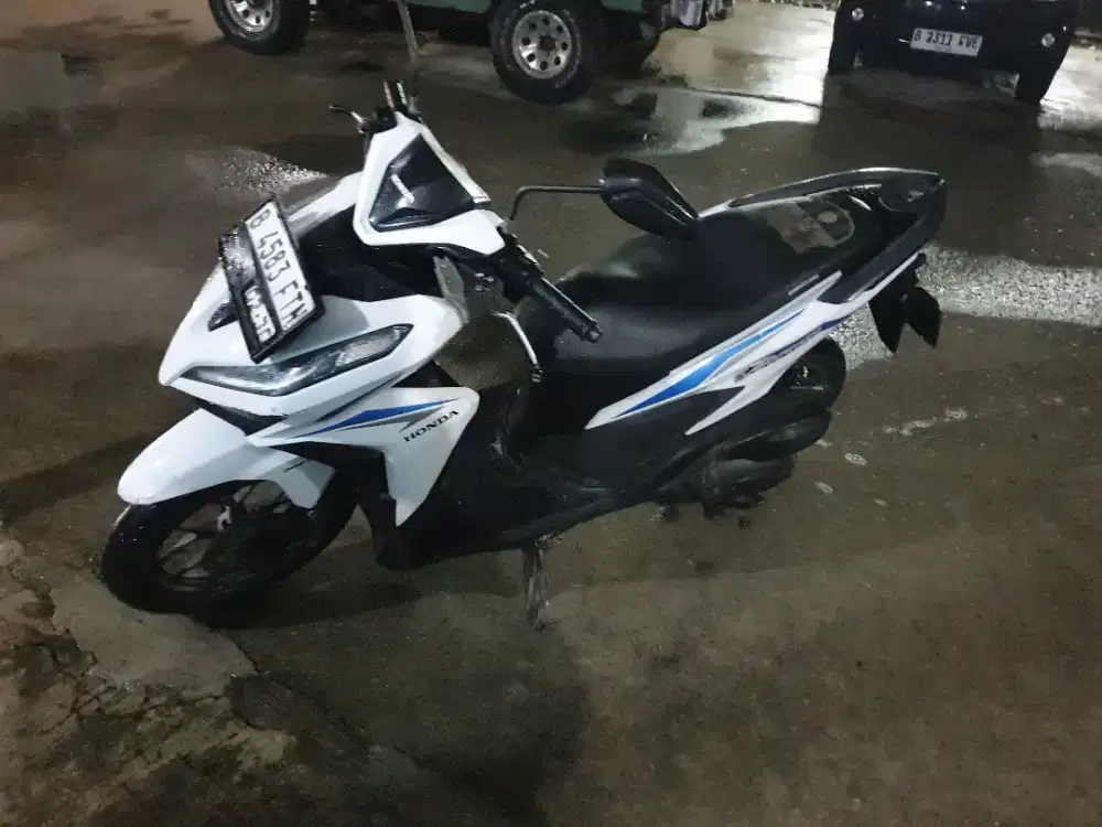 Vario 125 2019  led new warna putih biru
