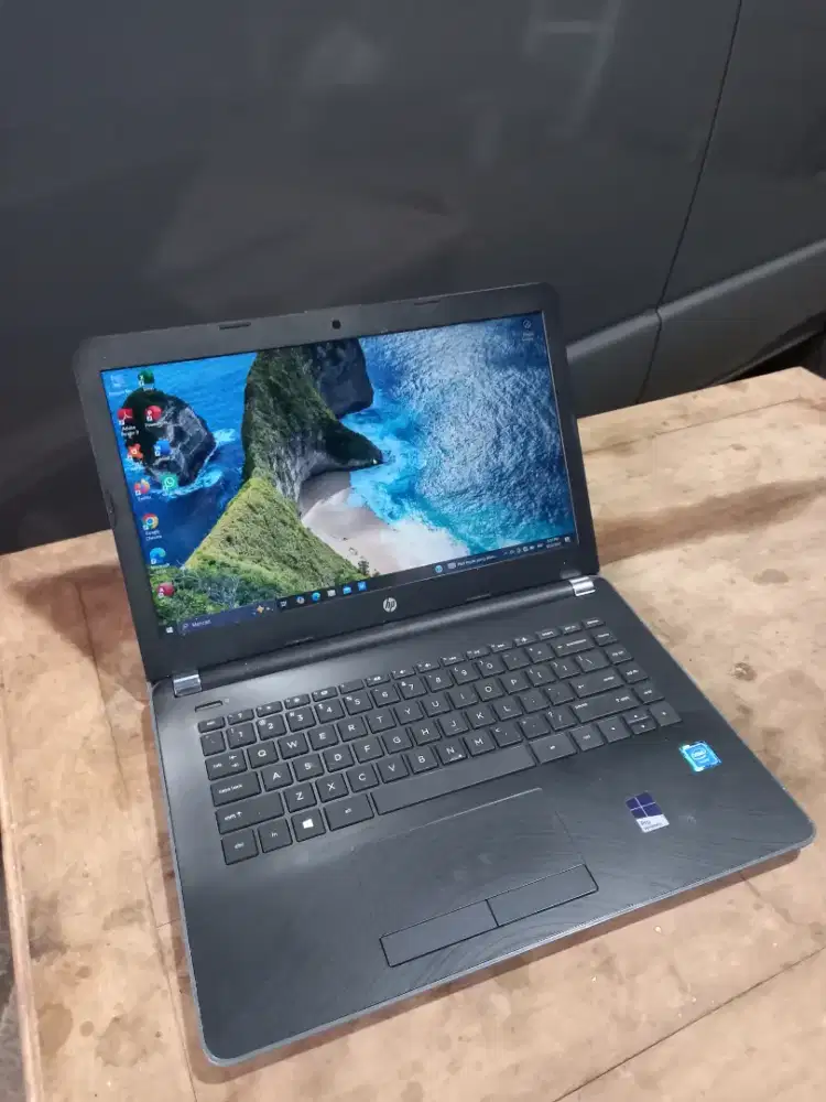 laptop hp 14-bs711tu