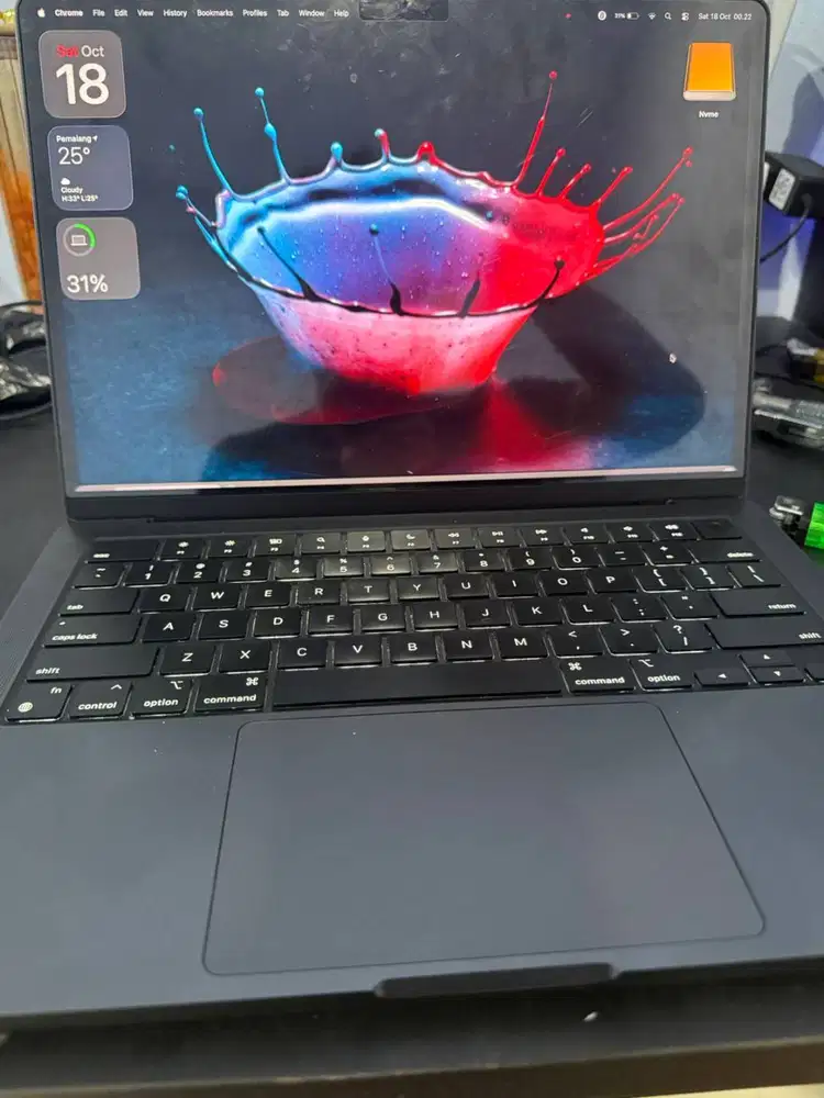 DIJUAL MULUS MACBOOK PRO M4 14 INCI RAM 24GB MEMORI 512G.