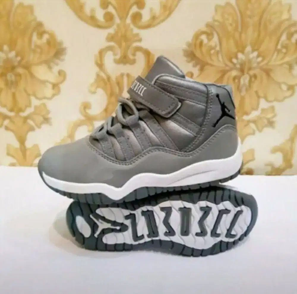 Sepatu Anak Olahraga Basket Nike Jordan Terlaris