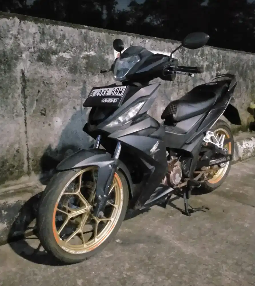 Honda Supra GTR 150 cc Tahun 2018 Plat jakarta
