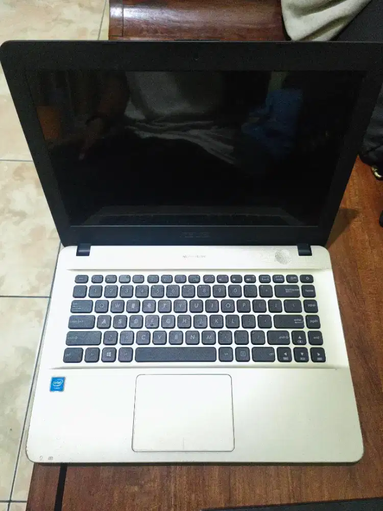 Laptop ASUS vivobook 14 X441MA