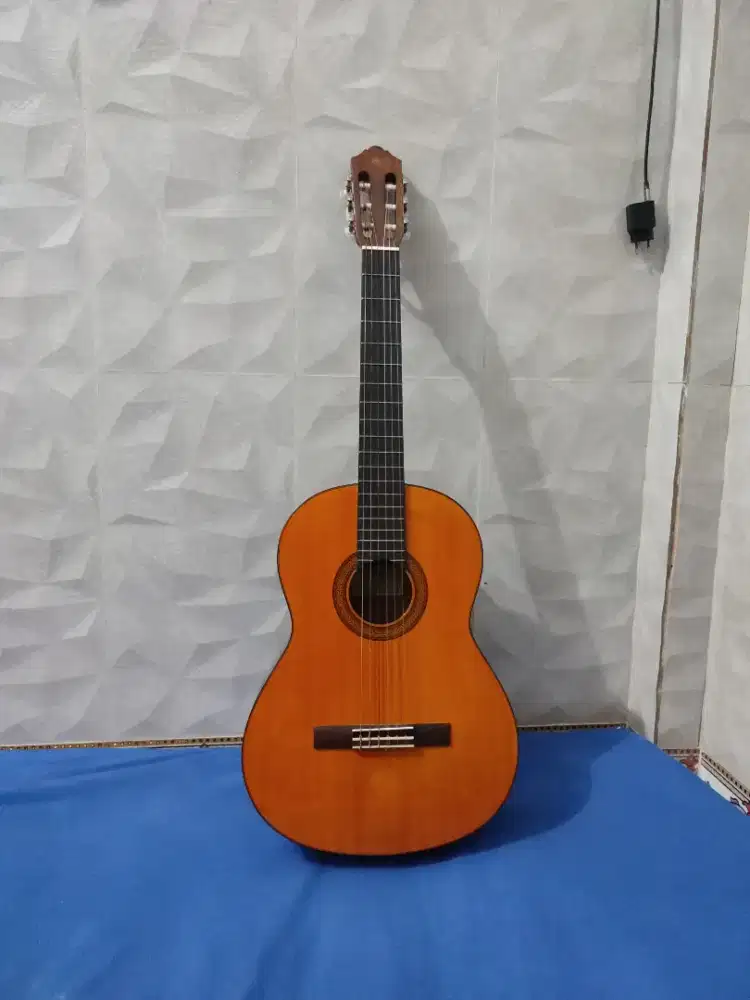 Gitar Yamaha CG 102 Original Like new