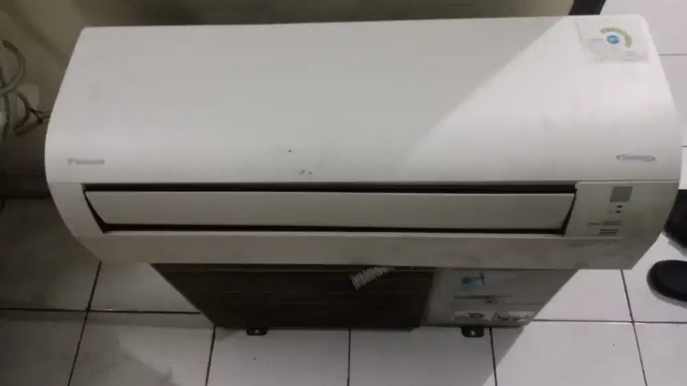 Terima AC bekas rusak