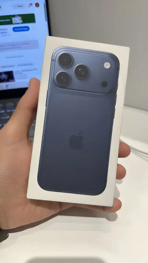 iPhone 17 pro 256GB New Deep Blue