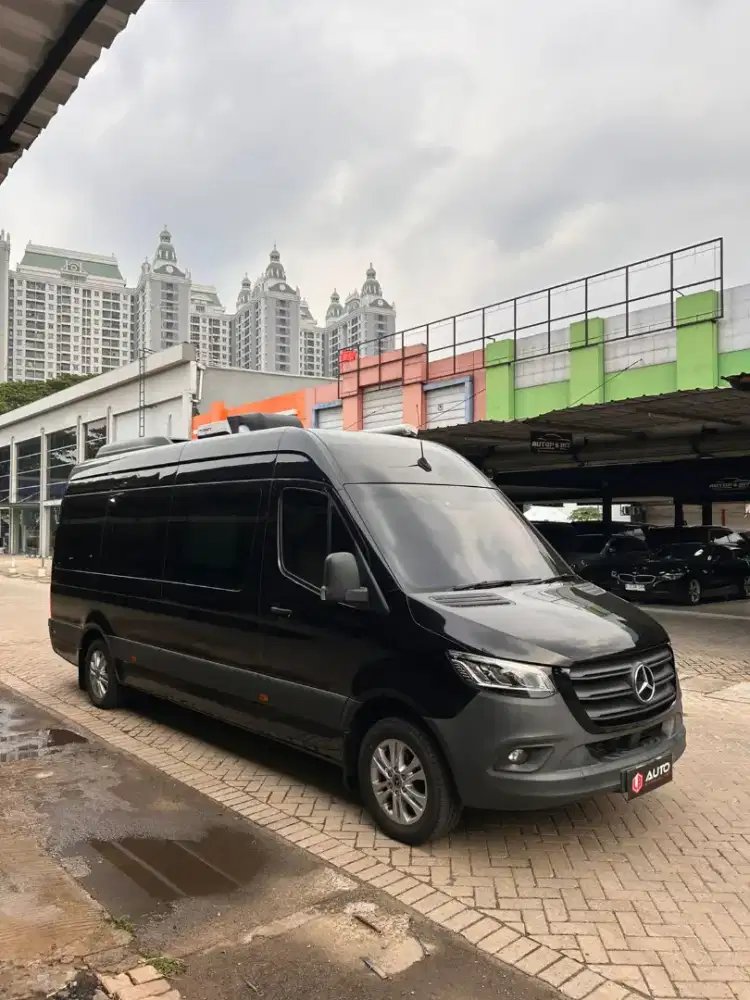 Mercedes Benz Sprinter A415 CDI 2022/2021 Hitam Km3rb