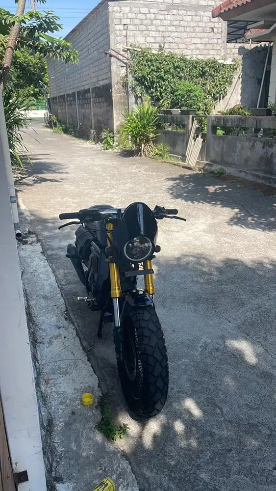 custom yamaha scorpio